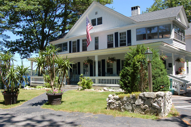 Sebago Lake Lodge